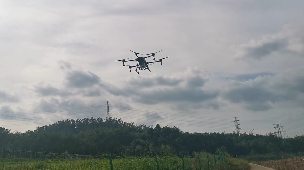 六軸植保無(wú)人機(jī)打藥